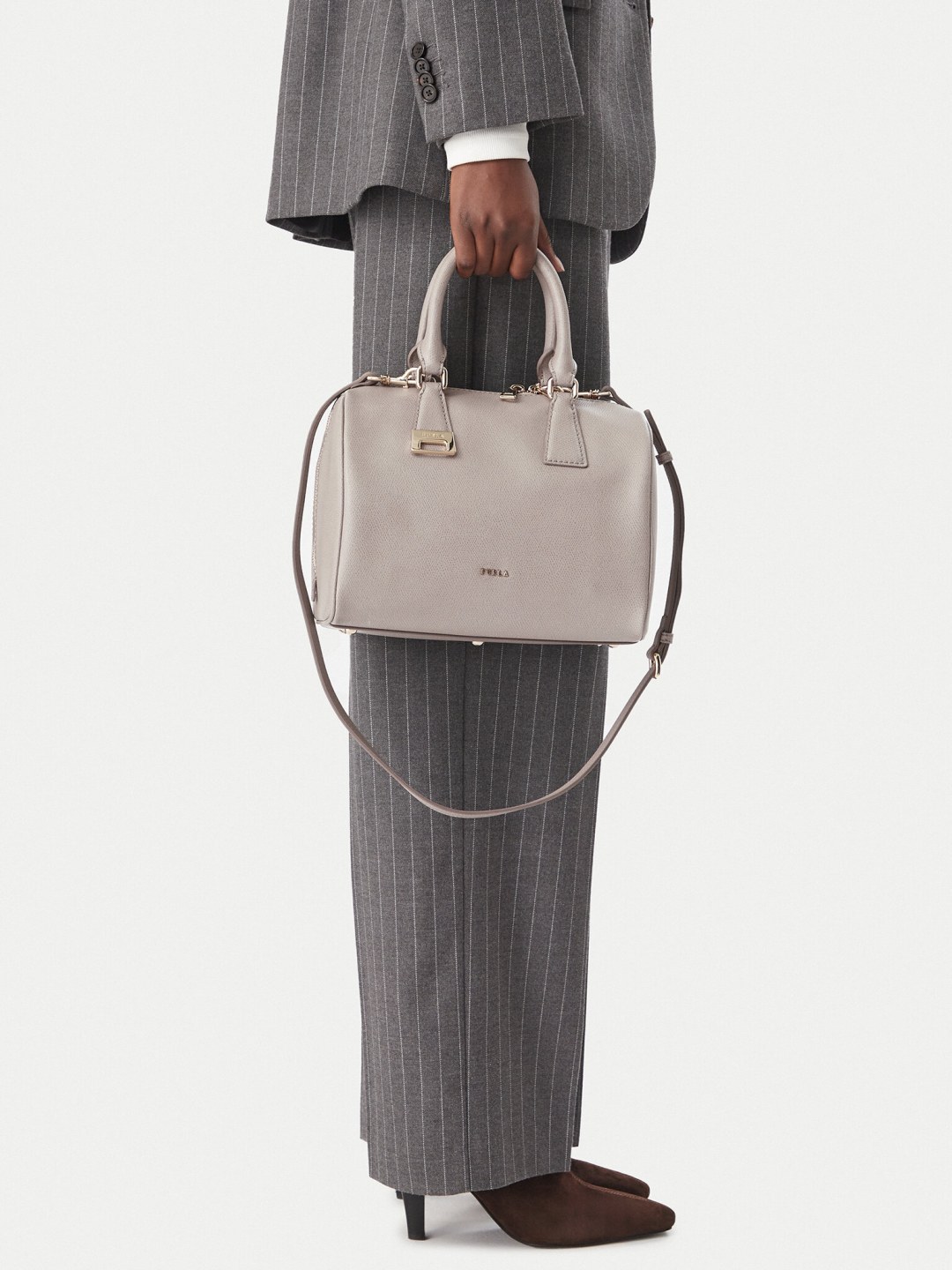 Kabelka Furla Olivia M Boston WB02148 A 0023 4892S Šedá