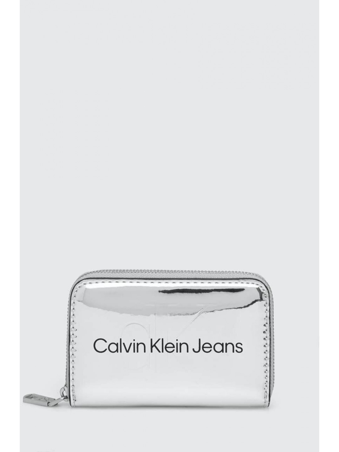 Peněženka Calvin Klein Jeans stříbrná barva K60K611863