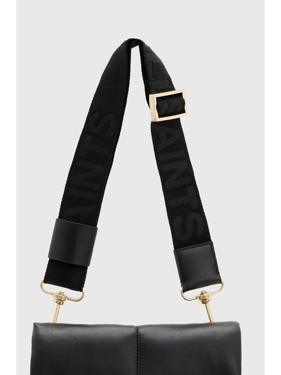 Kožená kabelka AllSaints EZRA QUILT CROSSBODY černá barva W305XB