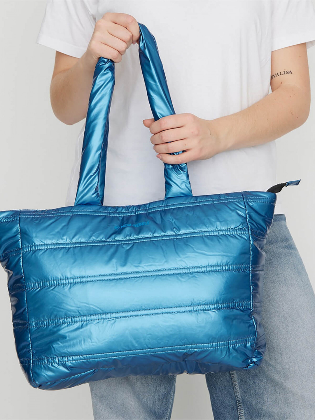 Lesklá shopper dámská kabelka New Rebels Melani – modrá