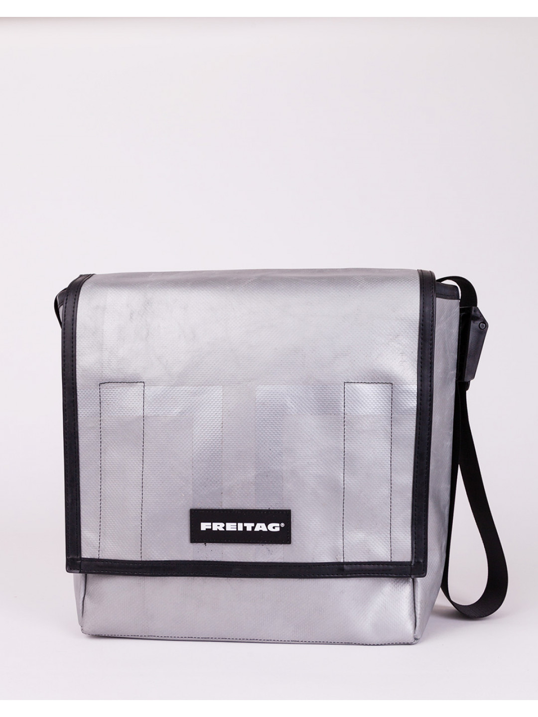 FREITAG F21 Nightclub