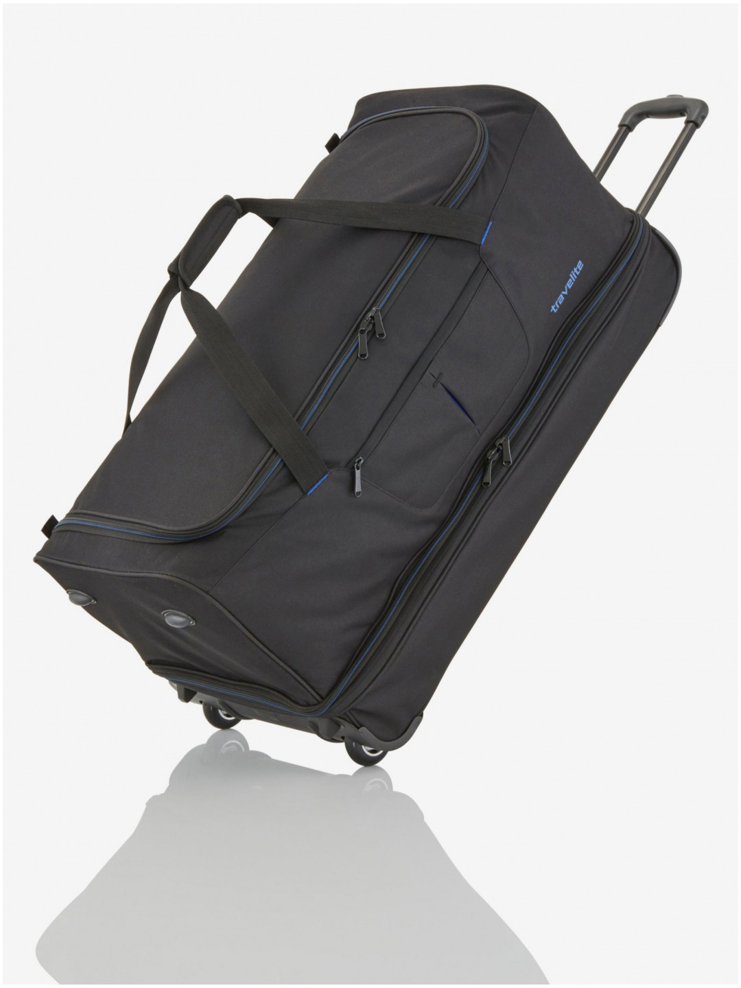 Cestovní taška Travelite Basics Wheeled duffle L – černo-modrá