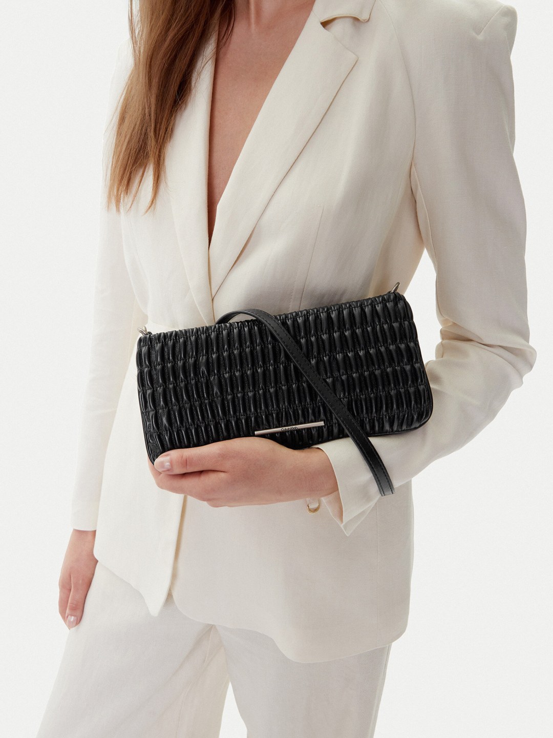 Kabelka Calvin Klein Jeans Rouched Zip Top Bag LV04K3090G Černá