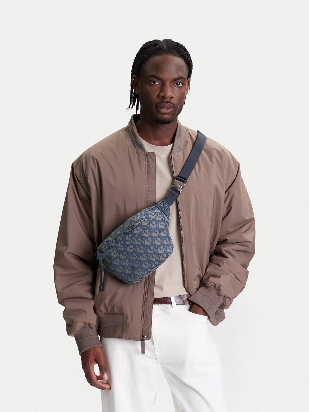 Ledvinka Calvin Klein Jeans Unstructured Monogram Waistbag LV04G3177G Světle modrá