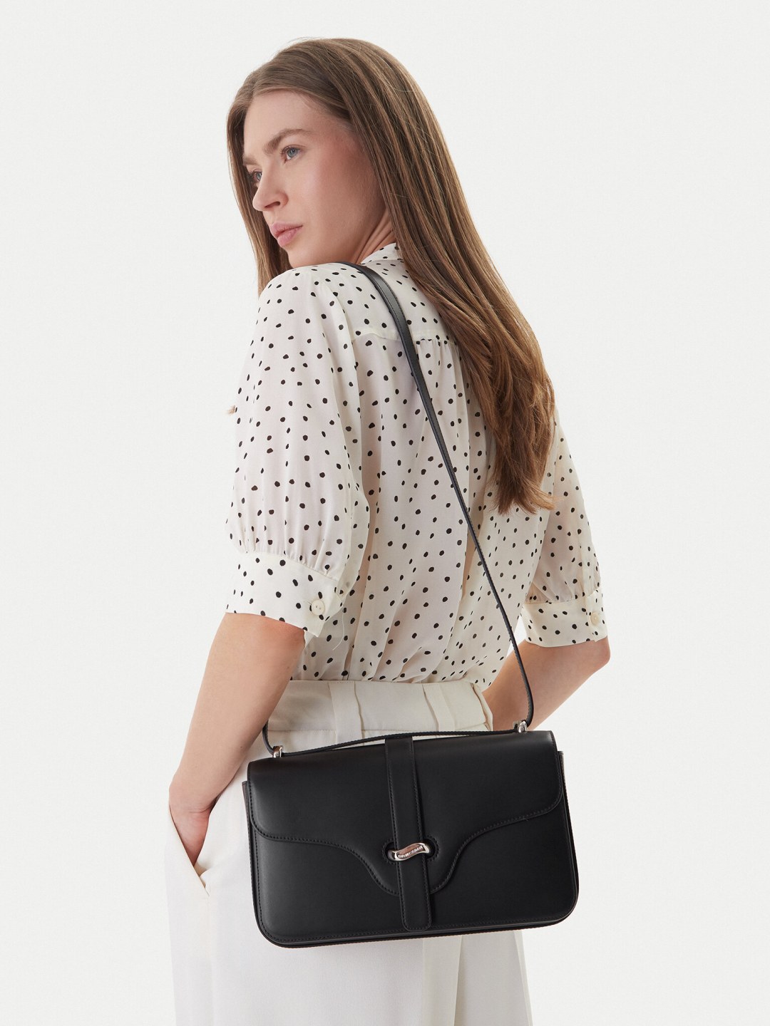 Kabelka Emporio Armani EW004418 AF25356 UC001 Černá