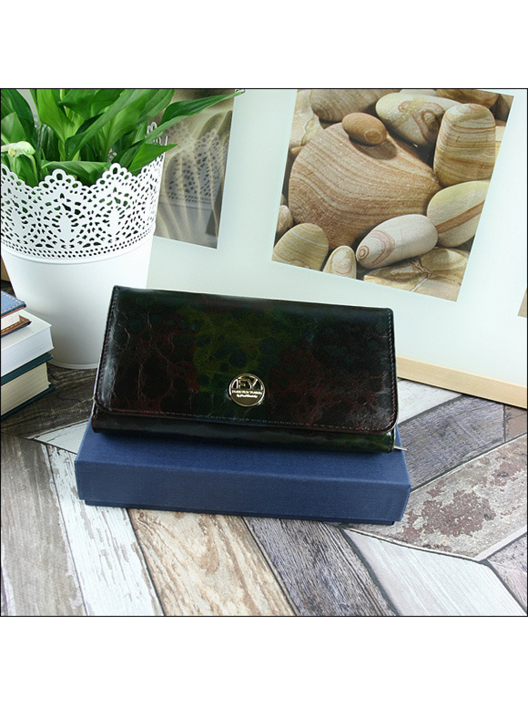 Praktická dámská kožená peněženka černá