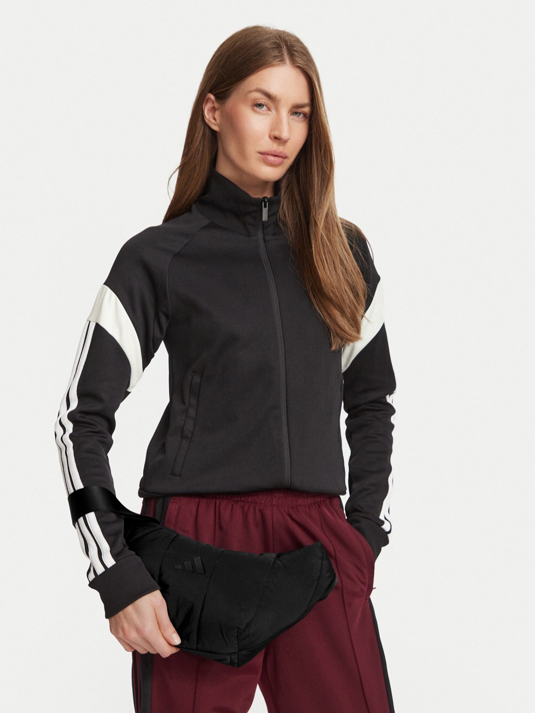 Taška adidas Winter Sh Bag KT2073 Černá