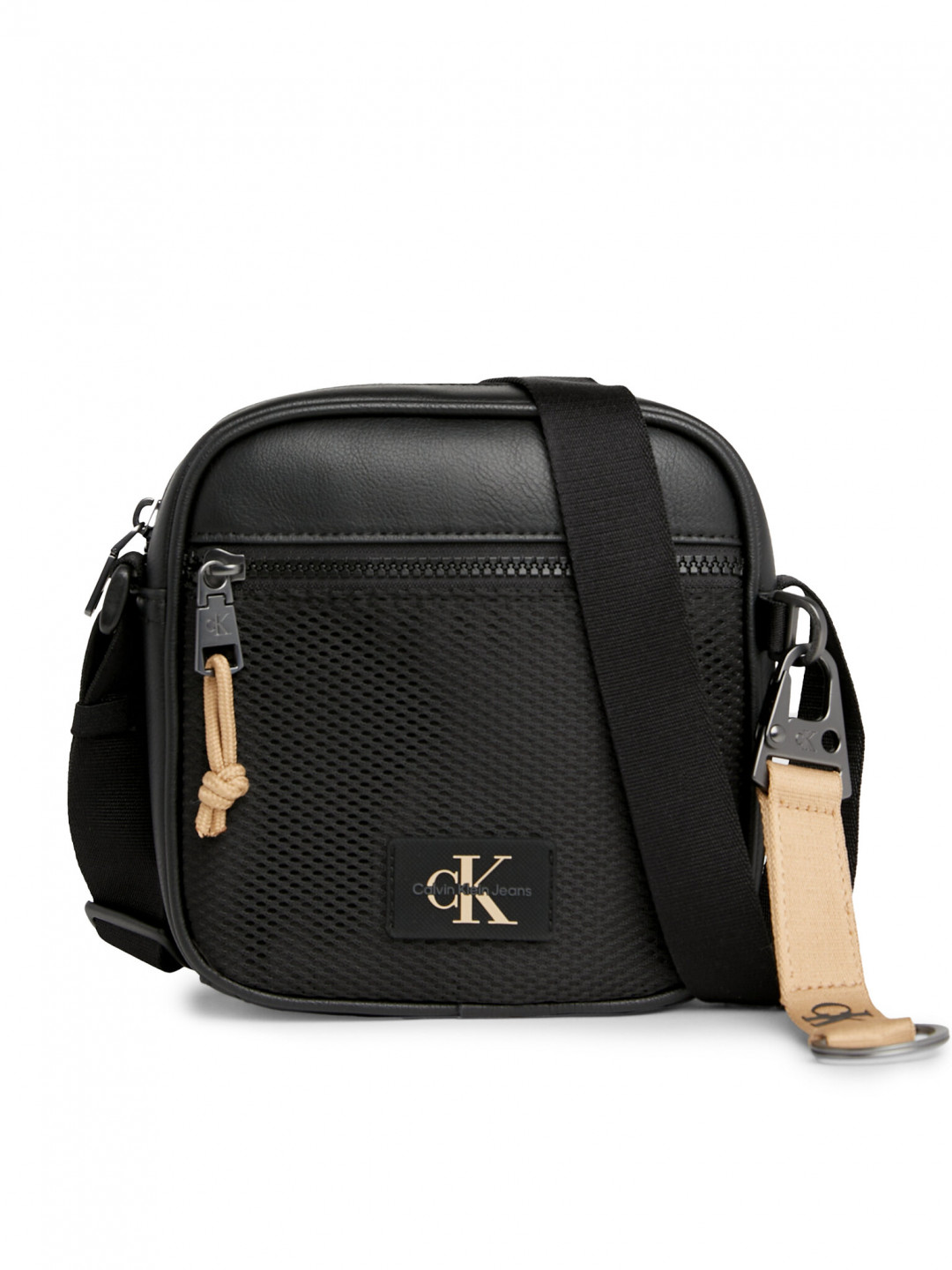 Calvin Klein Jeans Brašna Tagged Square Camera Bag18 K50K511779 Černá